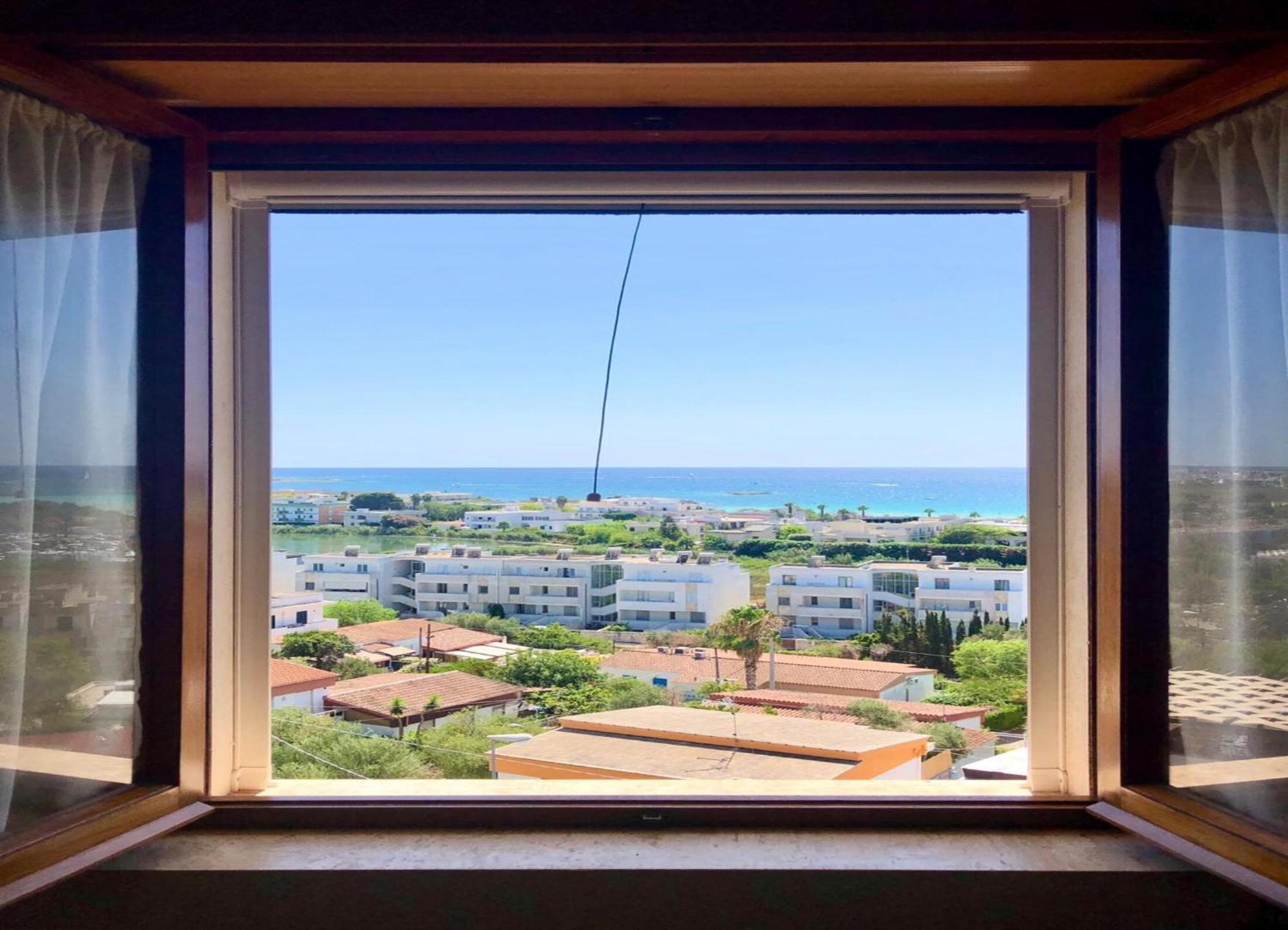 ポルト・チェザーレオ The Blue Panoramic Penthouseヴィラ エクステリア 写真